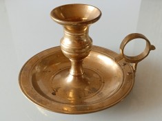 Sfeșnic antic din bronz, cu m&acirc;ner - Stil clasic, de cameră