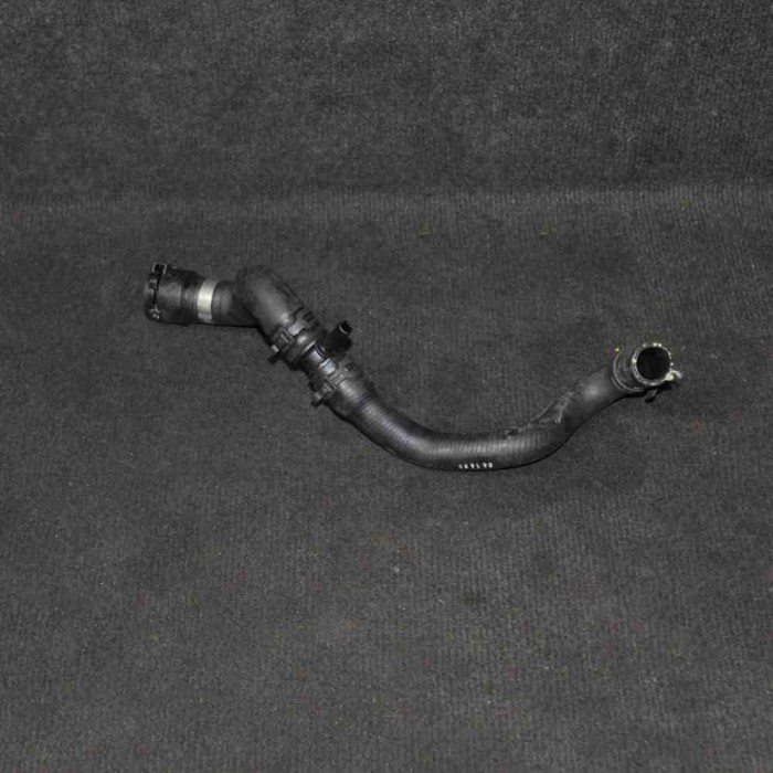 Furtun radiator răcire dreapta VW JETTA MK6 162, 163 2016 OEM: 5C0122157M