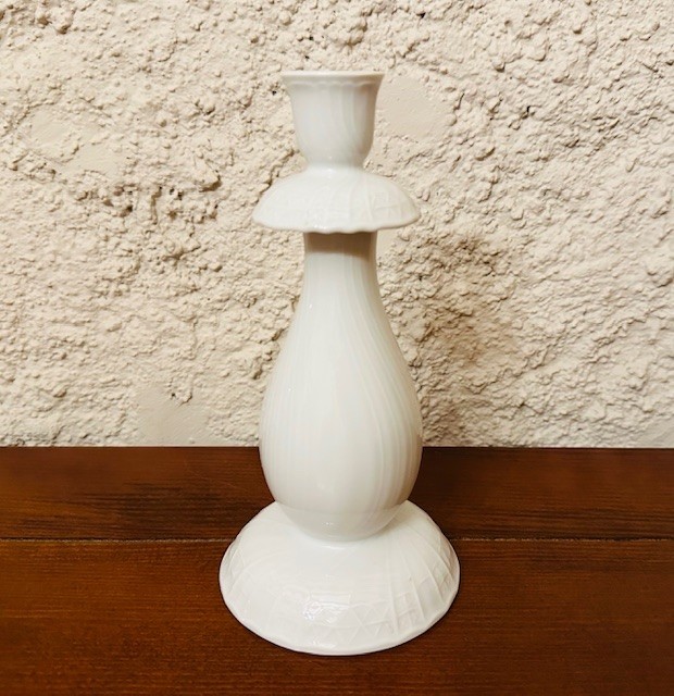 SFESNIC DIN PORTELAN FIN- MARCAJ HUTSCHENREUTHER GERMANY- FORM DRESDEN H20,5CM