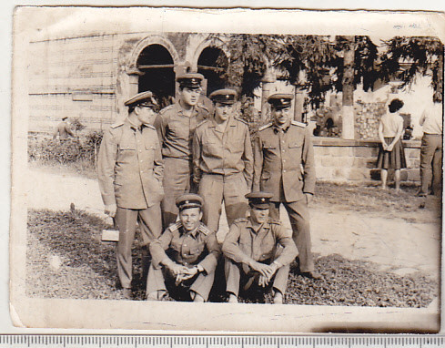 bnk foto Militari la Manastirea Cozia - anii `60