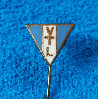 Insigna fotbal - &amp;quot;VULTURII&amp;quot; TEXTILA LUGOJ foto