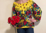 Cumpara ieftin Bluza stilizata cu motive florale Sanziana 15