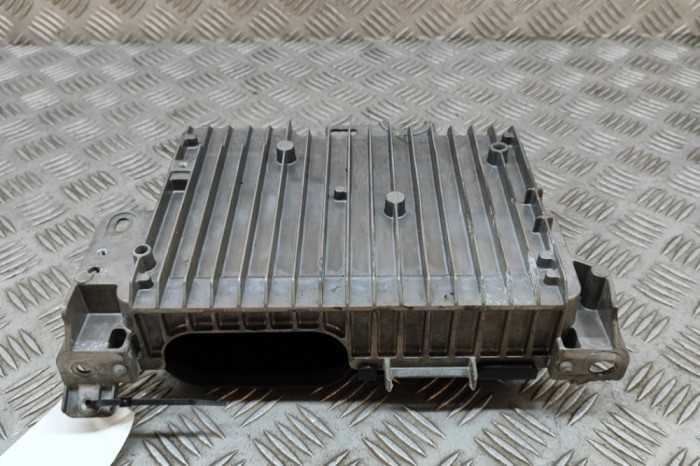 TESLA MODEL 3 2022 OEM: 1569303-00-A SKU: 26244166