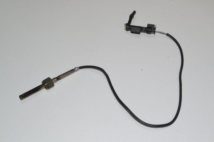 Senzor de temperatură MERCEDES-BENZ E W212 2015 OEM: A0009053905 2394639