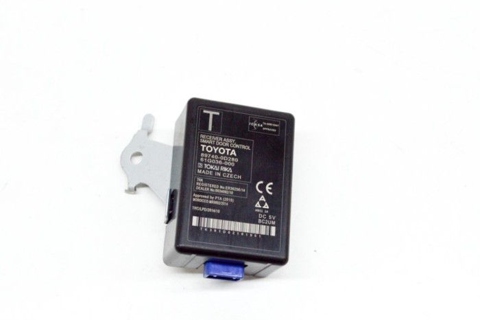 Alt modul de control TOYOTA YARIS _P13_ 2019 OEM: 61G036-000,89740-0D280 | 13558109