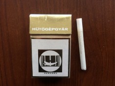 pachet tigari tigarete unguresti cartonat hutogepgyar lehel Hűtőg&eacute;pgy&aacute;r cigaretta zigaretten cu o tigara egri dohanygyar hungary