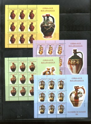 ROMANIA 2006 - CERAMICA ROMANEASCA-ULCIOARE DE NUNTA (II),MINICOLI - LP 1717a foto
