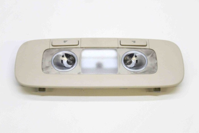 Iluminare interioară VW PASSAT B6 3C2 2009 OEM: 3C0947291D 2690572