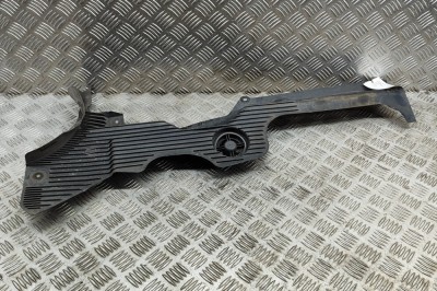 Scut motor dreapta spate PORSCHE MACAN 95B 2016 OEM: 95B825282B,95B.825.282.B 21853309 foto