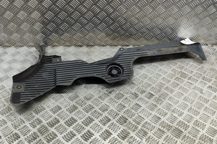 Scut motor dreapta spate PORSCHE MACAN 95B 2016 OEM: 95B825282B,95B.825.282.B 21853309