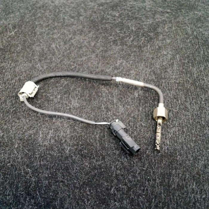 Senzor de temperatură MERCEDES-BENZ E W212 2015 OEM: A0009055205 2625457