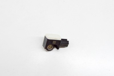 Senzor de impact dreapta față VOLVO V60 2018 OEM: 31334336 18127480 foto
