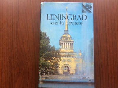 leningrad and its environs a guide 1979 ghid turism ilustrat harta in lb engleza foto