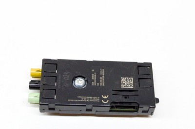 Amplificator de antena BMW 3 G20, G28 2021 OEM: 6835148,920-690-023 | 15431784 foto