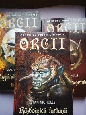 Orcii - Stan Nicholls - 3 volume foto