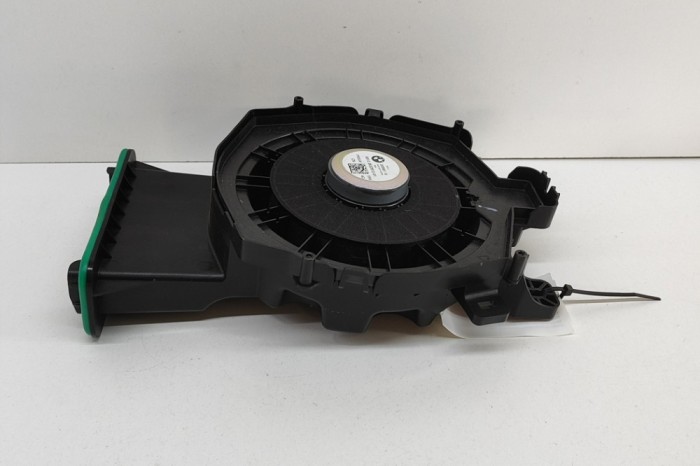 Subwoofer podea dreapta BMW iX3 G08 2023 OEM: 2622912 | 27451355