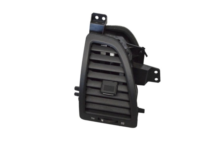 Gura de ventilație planșa de bord INFINITI FX 2012 OEM: 68760-1CA0C 23345835