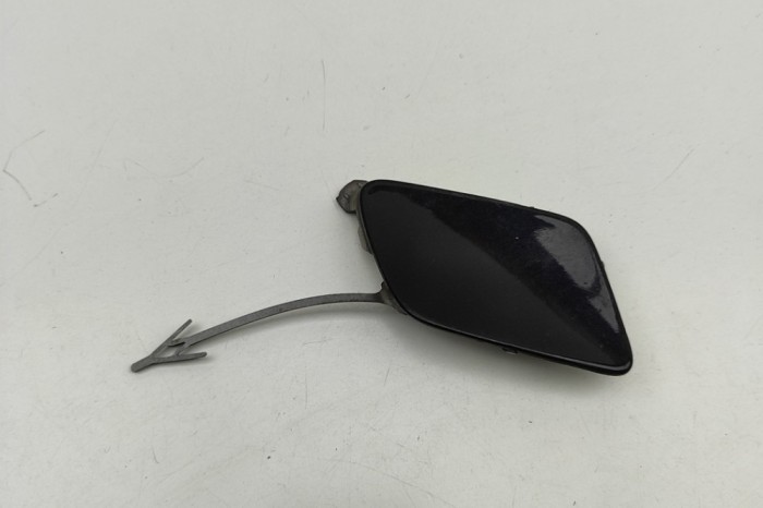 Capac c&acirc;rlig de remorcare bara de protecție față AUDI A3 Limousine 8VS, 8VM 2018 OEM: 8V3807241C 30812159
