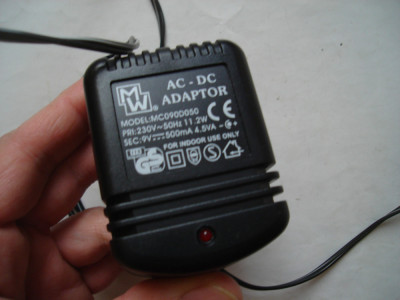 Incarcator/adaptor MW AC-DC ADAPTOR model MC090D050, iesire 9V, 500mA, 4.5VA foto