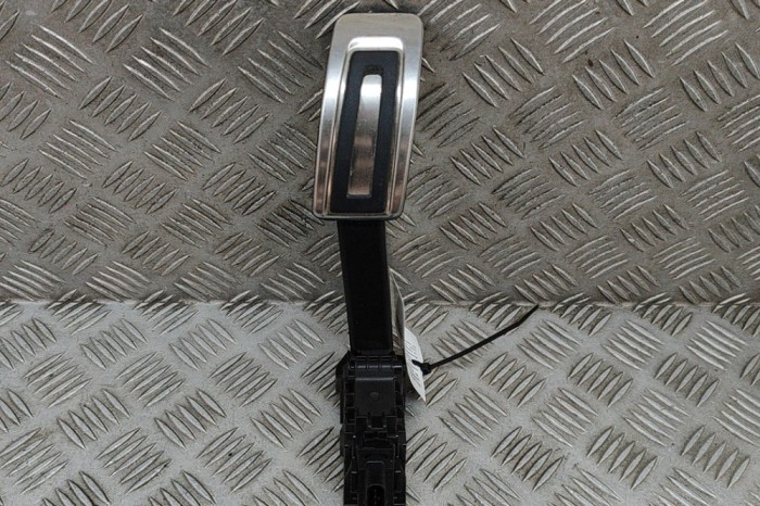 Pedala de accelerație AUDI Q4 SUV F4B 2021 OEM: 1EB723503,6PV014005 25748614