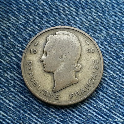 2p - 25 Francs 1956 Africa Occidentala Franceza / an unic foto