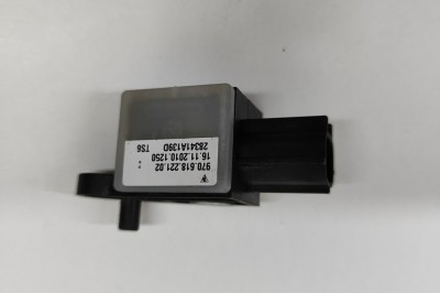 Senzor de impact lateral dreapta PORSCHE PANAMERA 970 2011 OEM: 970.618.221.02,97061822102 21785034 foto