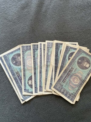 Bancnote vechi de 100 lei utilizate foto