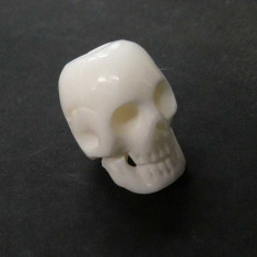 Bijuterie pentru barba/par sculptata manual din os Craniu, diametru 0.5 cm