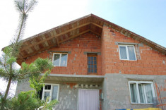 Vand casa noua P+M cu 7 Camere in Variasu Mare foto