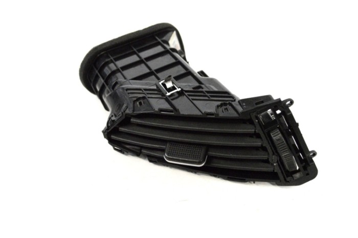 Gura de ventilație planșa de bord HYUNDAI ix35 LM, EL, ELH 2015 OEM: 97420-2S900 14586139