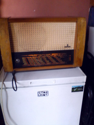 Radio vechi pe lampi Siemens &amp;amp; Haske Md Qualitatssuper SH696W foto