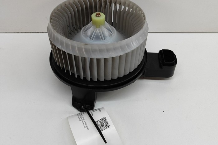 Ventilator aeroterma JAGUAR I-PACE X590 2019 OEM: J9D3-18456-AA,MF116360-5570 23232195