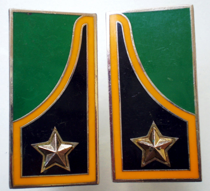 I.744 ITALIA INSEMNE GRADE MILITARE ARTILERIE MONTANA ALPINI VANATORI DE MUNTE