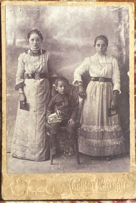 CABINET PORTRAIT FOTOGRAFIE VECHE PE SUPORT DE CARTON,cca.1900/ D:161 x 108 mm. foto