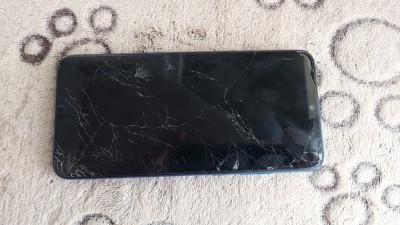 TELEFON Huawei P Smart POT-LX1, Display spart . foto