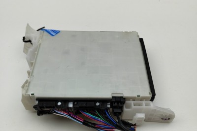 Modul panou de siguranțe TOYOTA YARIS _P21_ 2024 OEM: 82730-52Q30,8273052Q30 30642472 foto