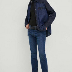 Levi's camasa jeans barbati, culoarea albastru marin, cu guler clasic, regular
