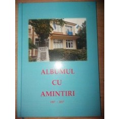 Albumul cu amintiri 1967-2017 Scoala Gomnaziala Ion Neculce