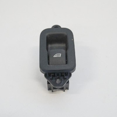 Buton geam ușă dreapta spate VOLVO V60 2011 OEM: 31272013 3228268 foto