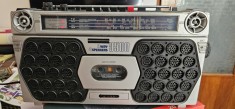 RADIOCASETOFON SANYO MODEL M9500K , FUNCTIONEAZA DOAR RADIO FM ! MADE JAPAN