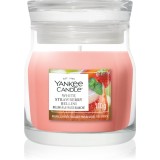 Yankee Candle White Strawberry Bellini lum&acirc;nare parfumată Signature 110 g
