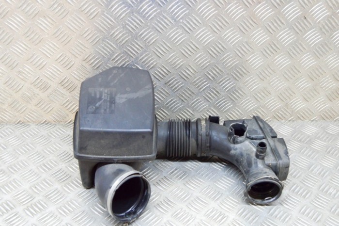 Rezonator de admisie BMW 3 F30, F80 2015 OEM: 70601488,70601491,70604567,8601680 15483510