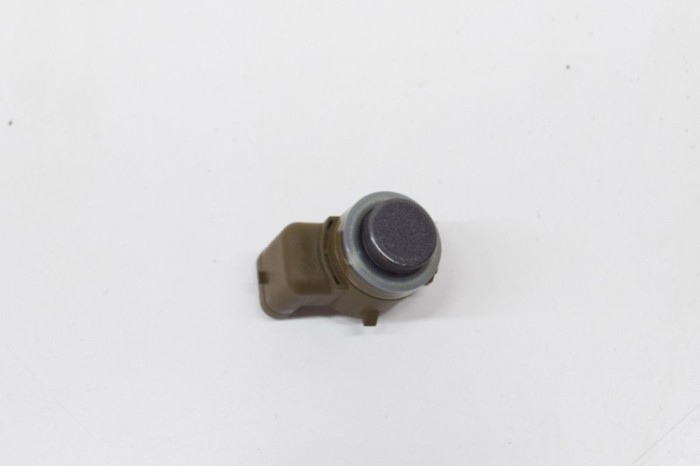 Senzor de parcare spate LAND ROVER RANGE ROVER IV L405 2018 OEM: JK83-15K859-BC 15038384