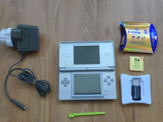 Consola Nintendo Ds - Pokemon white, black, Mario - 100 de jocuri - card 32gb foto