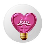 Cumpara ieftin Insigna metalica rotunda 58 mm, model bec in forma de inima roz cu text Love, sistem prindere ac siguranta
