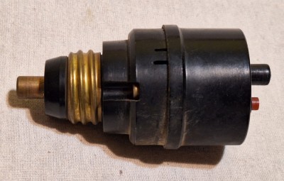 Siguranta automata fabricata in Romania anul 1979 la Electro Aparataj Bucuresti foto