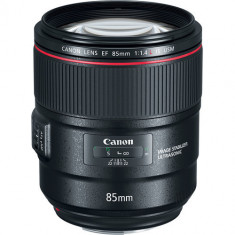 Obiectiv Canon EF 85mm f/1.4 L IS USM - Tele foto