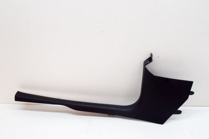 Ornament prag interior st&acirc;nga față TESLA MODEL 3 2022 OEM: 1643413-00-A 20321082