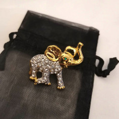 Brosa CU ASCULET ORGANZA-ELEFANT INOX placat cu Aur 18k,Swarovski,insingna