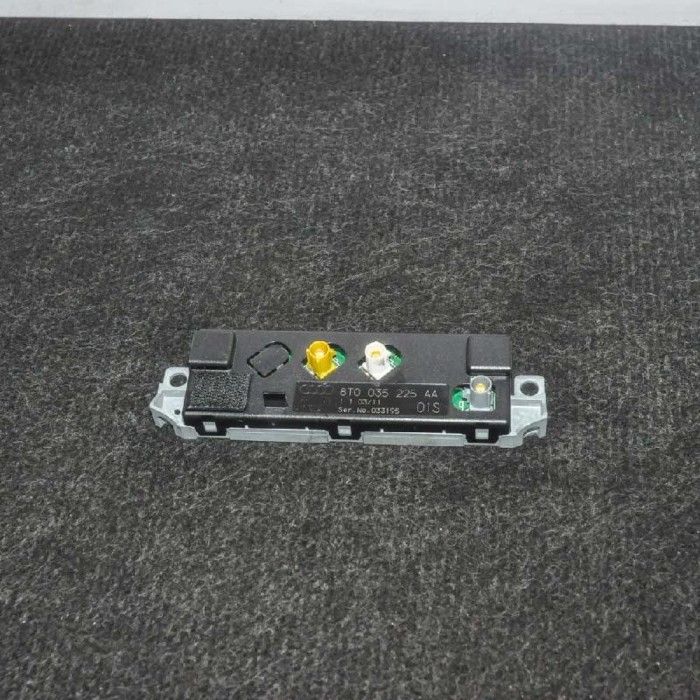 Amplificator de antena AUDI A5 8T3 2012 OEM: 8T0035225AA 2685374